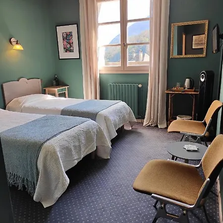 Hotel Les Rochers 3*