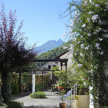 Les Rochers Hotel 3*