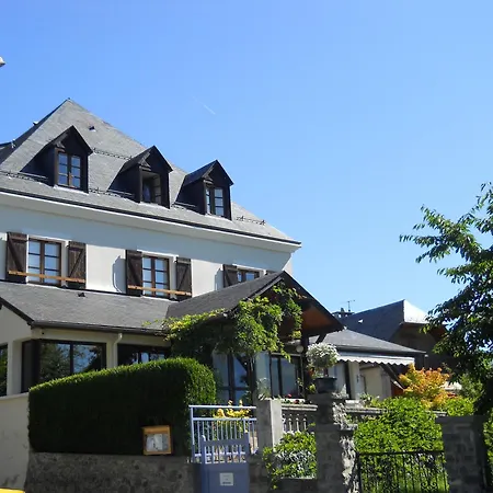 Hotel Les Rochers Saint-Savin (Hautes-Pyrenees)