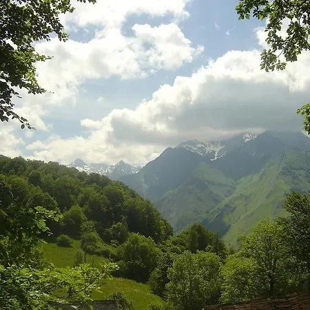 Les Rochers 3* Saint-Savin (Hautes-Pyrenees)