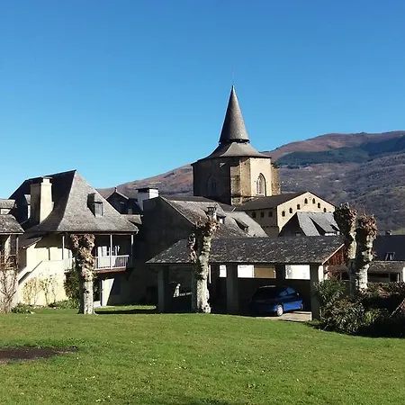 Hotel Les Rochers 3*