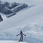 Les Rochers 3*