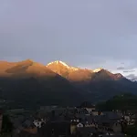 فندق Les Rochers Saint-Savin (Hautes-Pyrenees)