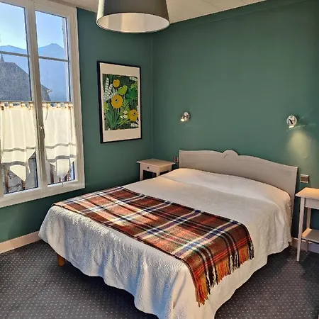 Les Rochers Hotell 3*