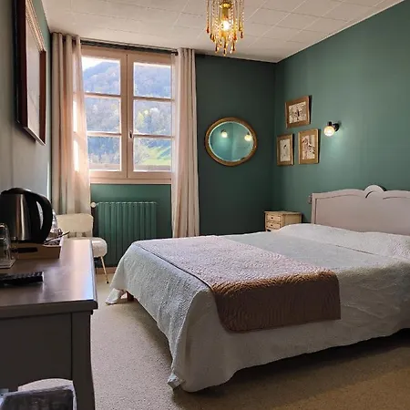Les Rochers Hotel