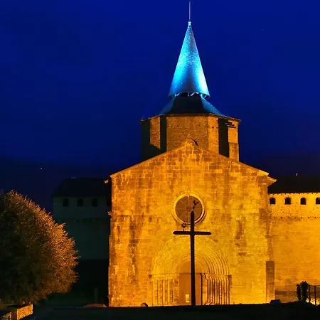 Szálloda Les Rochers 3*