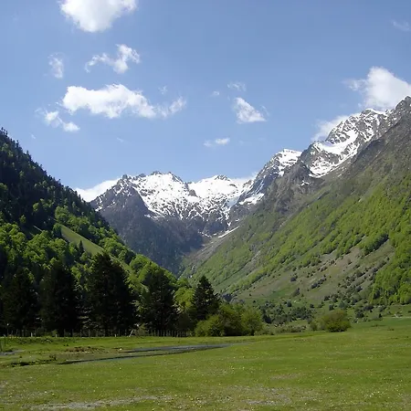 Les Rochers 3* Saint-Savin (Hautes-Pyrenees)