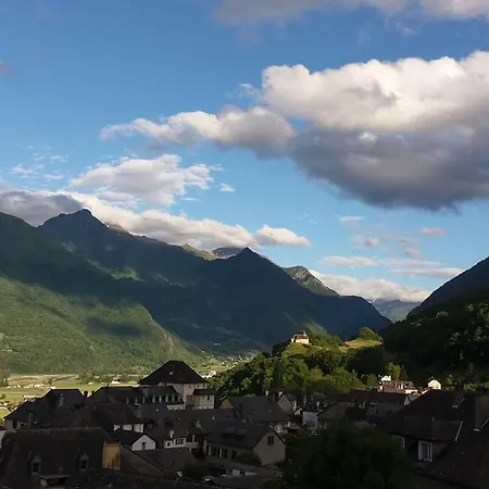 Les Rochers Saint-Savin