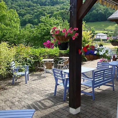 Les Rochers Szálloda 3*