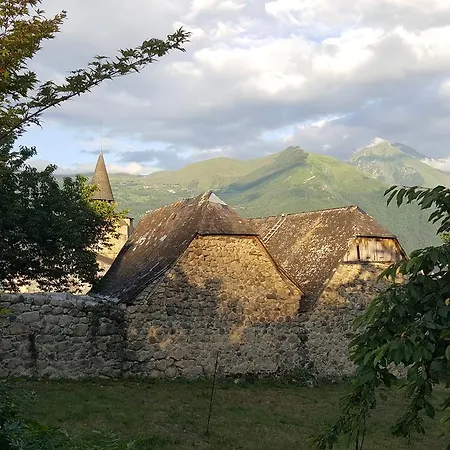 Les Rochers Otel Saint-Savin (Hautes-Pyrenees)