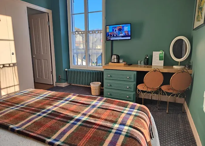 Отель Les Rochers