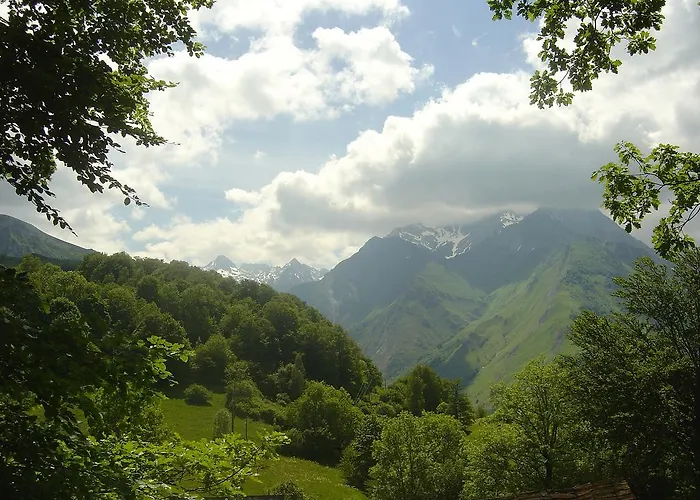 Les Rochers 3* Сен-Савен