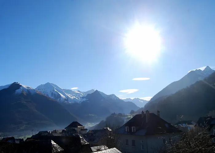 Отель Les Rochers