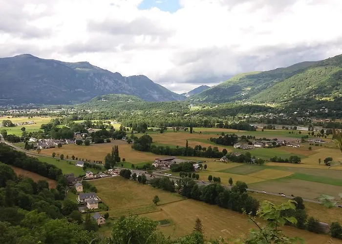 Отель Les Rochers