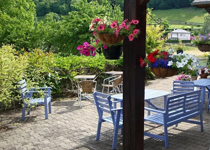 Les Rochers Отель 3*