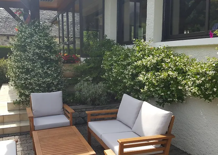 Отель Les Rochers Сен-Савен